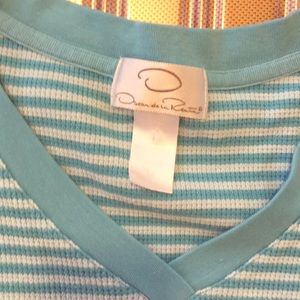 SOLD Oscar de la Renta Women Medium V-Neck Thermal